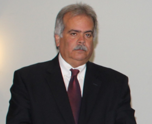 Dr. Rubén Díaz de León